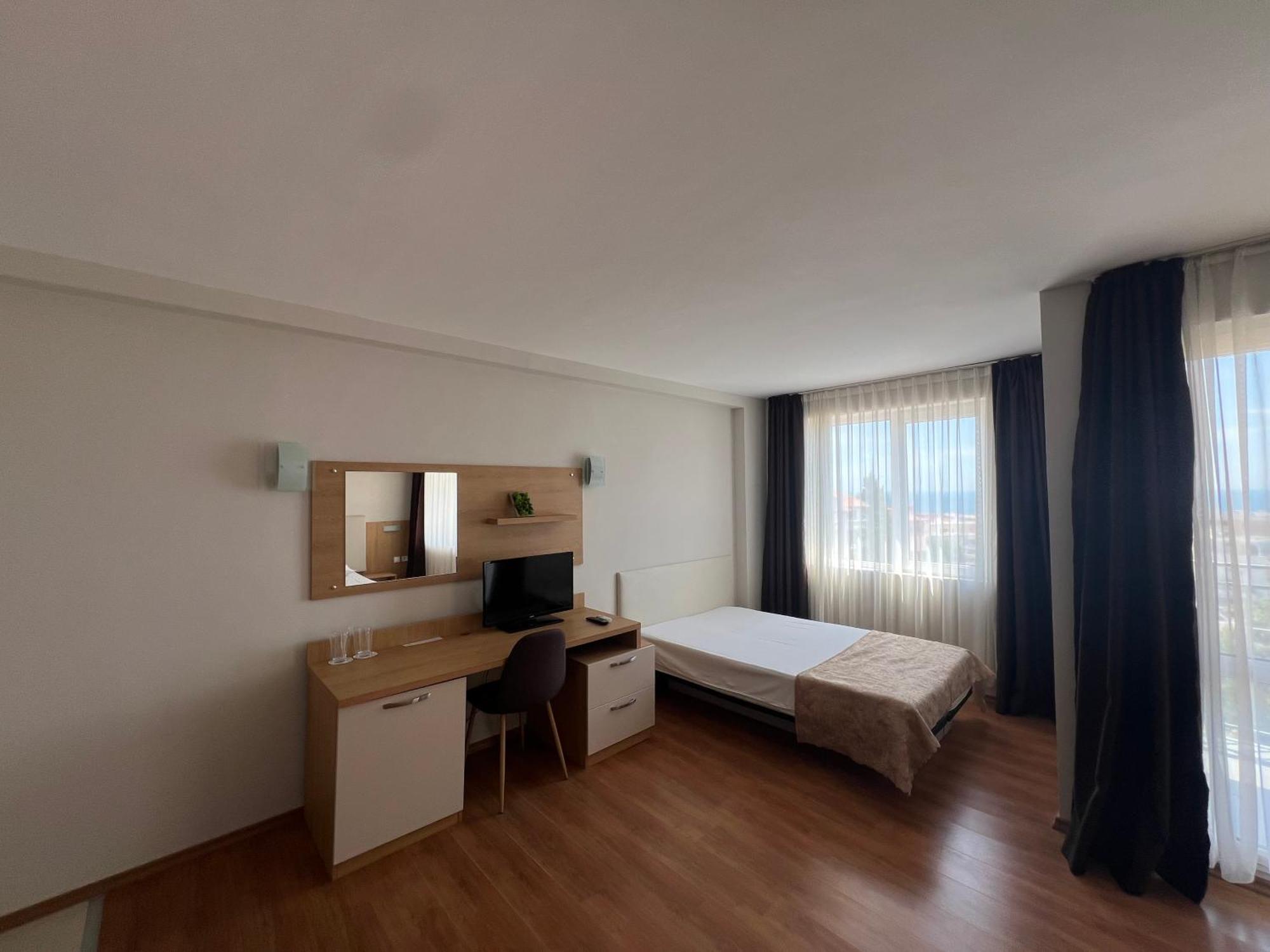 Family Hotel Milev スヴェティ・ヴラス エクステリア 写真