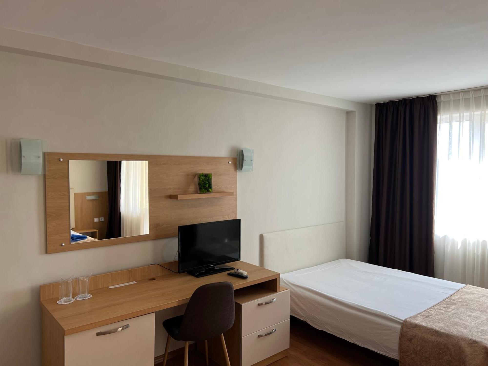 Family Hotel Milev スヴェティ・ヴラス エクステリア 写真